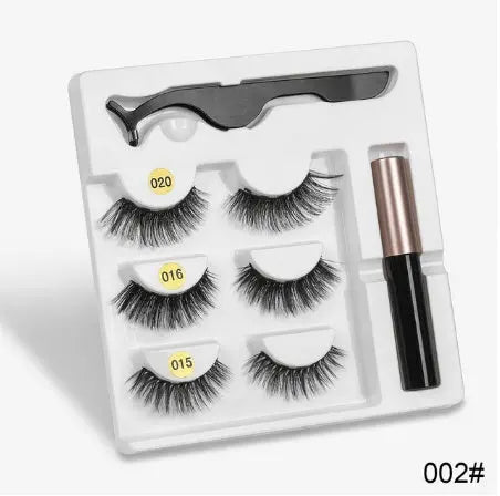 A Pair Of False Eyelashes With Magnets Jane Iredale