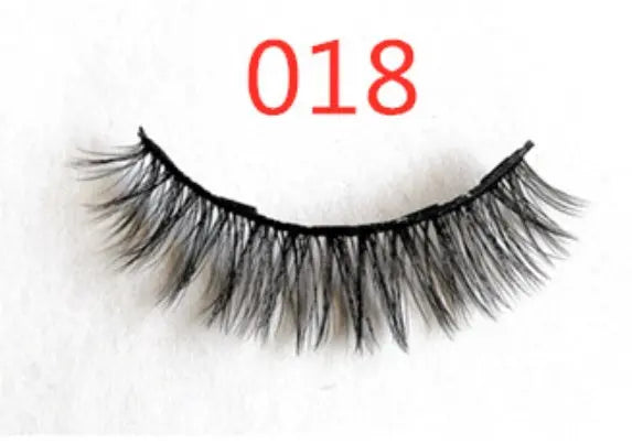 A Pair Of False Eyelashes With Magnets Jane Iredale
