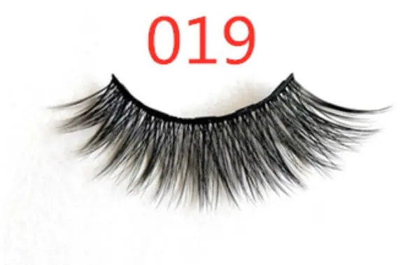 A Pair Of False Eyelashes With Magnets Jane Iredale