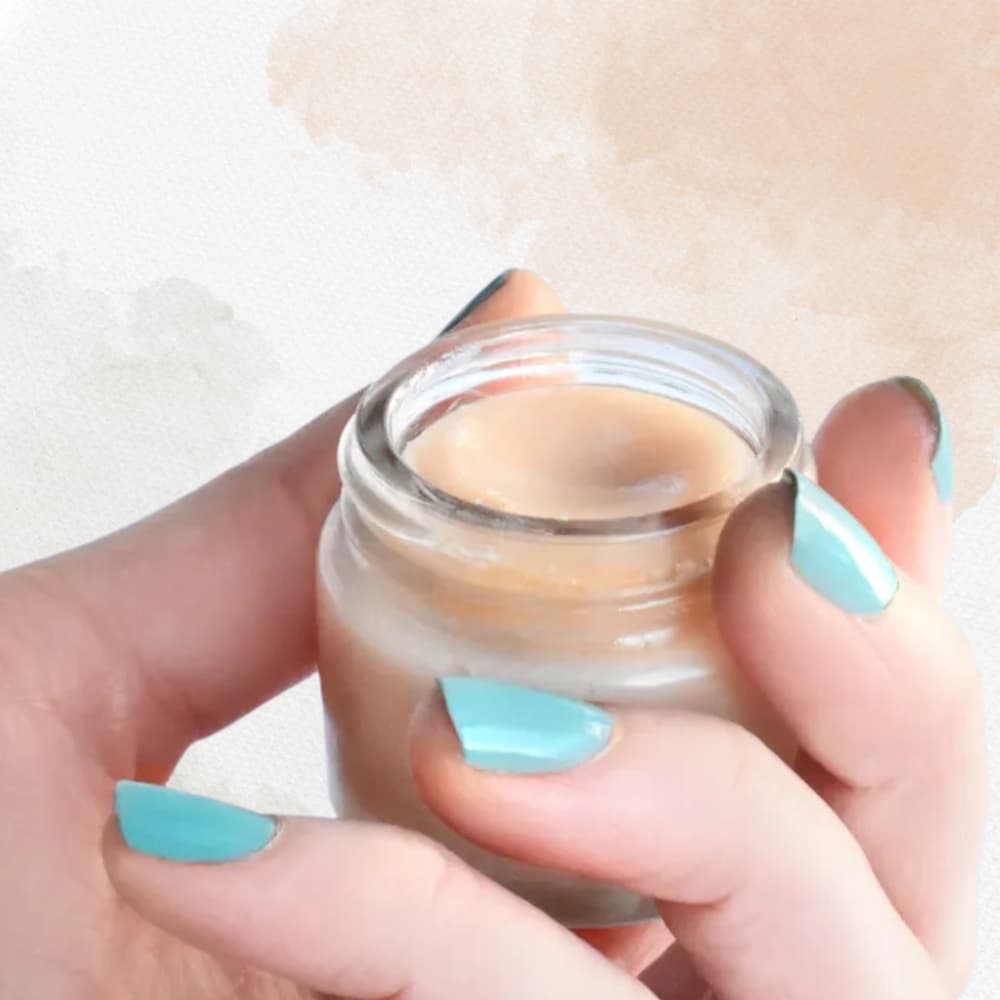 IRAWO BEAUTY SENSITIVE LIP BUTTER — soothing care for delicate lips